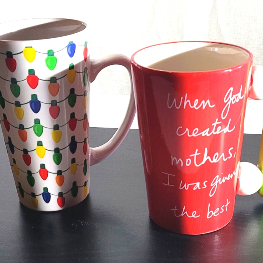 Set of 2  Festive Christmas Mugs